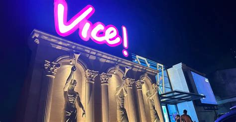vice comedy bar entrance fee|Chito Miranda .